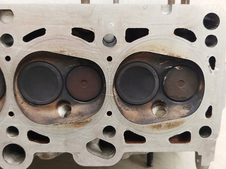 фото №9, Головка двигателя vwag 06a103373n 2.0 8v azm