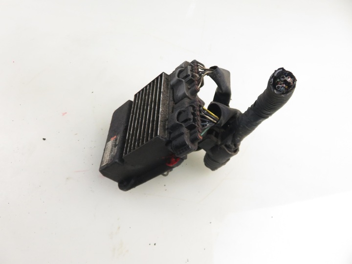 фото №8, Блок керування насоса toyota avensis ii t25 2.0 d-cat 8987120050 1310001260