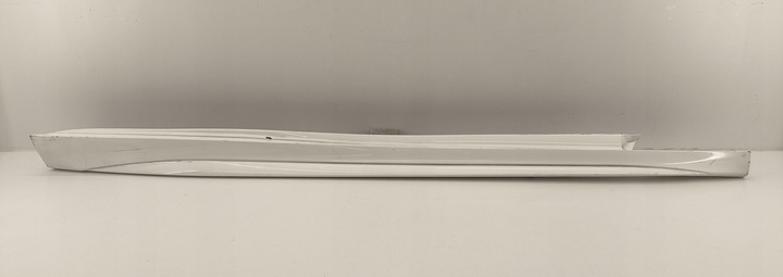 фото №1, Планка порогова накладка права mercedes c w206 amg 21-