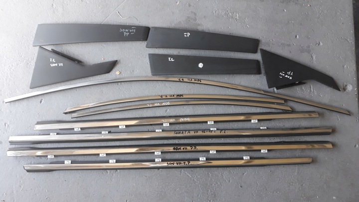 фото №1, Hyundai sonata vii lf 2015- планка двері хром ущільнювач скла хром накладка