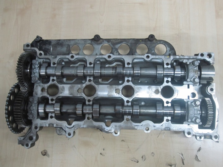 фото №5, Qashqai x-trail scenic 2.0 dci m9r крышка клапанов + валы 8200539196