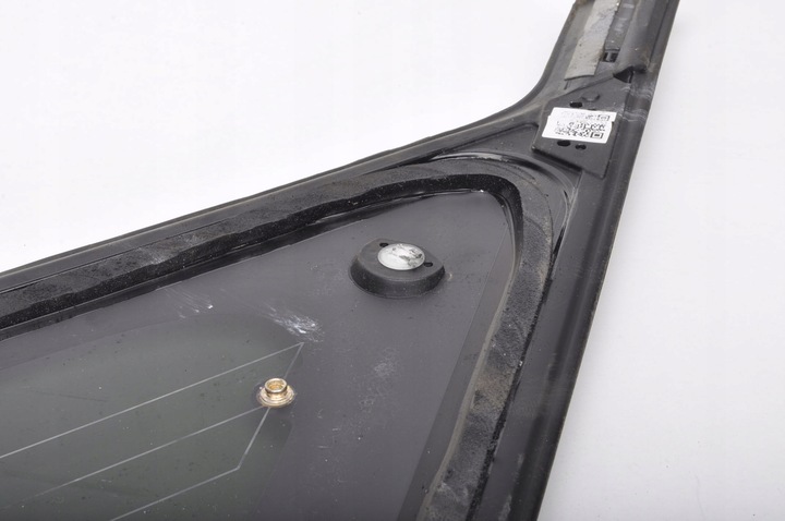 фото №8, Land rover discovery l462 стекло кузовная правые зад 19r hy32-29600