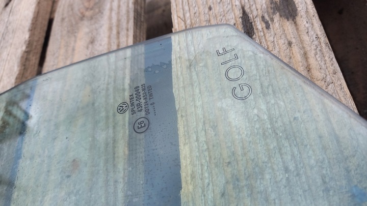 фото №2, Стекло левая зад vw golf iv 00r 1.6b hb