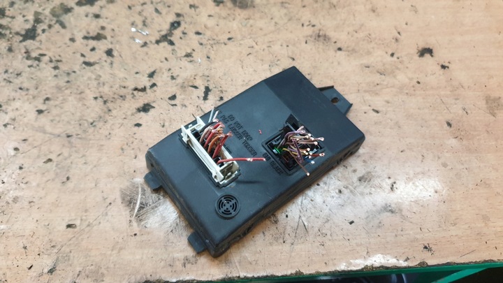 фото №1, Dacia sandero i модуль блок управления bsi