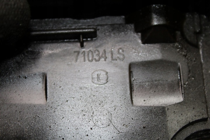 фото №9, Кришка клапанів corsa e 1.4 b a14xer 55561426