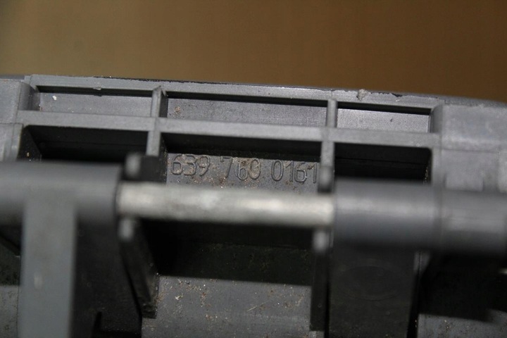 фото №3, Mercedes vito w639 ручка внутренняя дверь задних