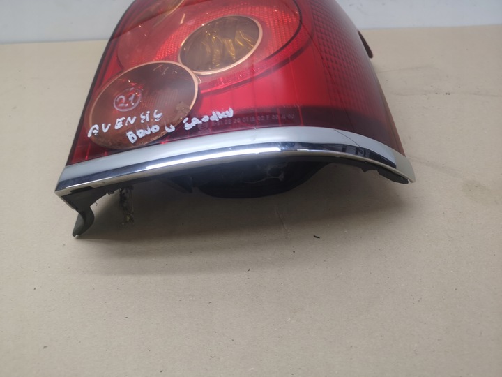 фото №13, Лампа права зад toyota avensis t25 універсал 03-06