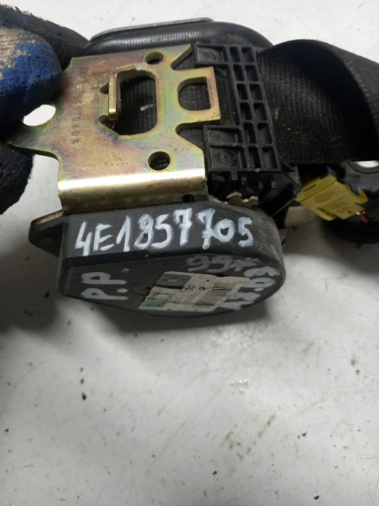 фото №5, Pas безопасности правое перед audi a8 d3 4e1857706