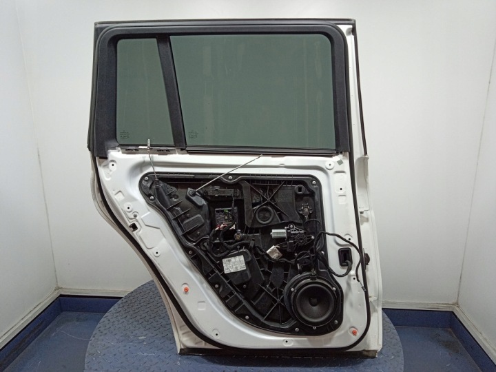 фото №10, Mercedes gls x166 дверь зад левые задние 149