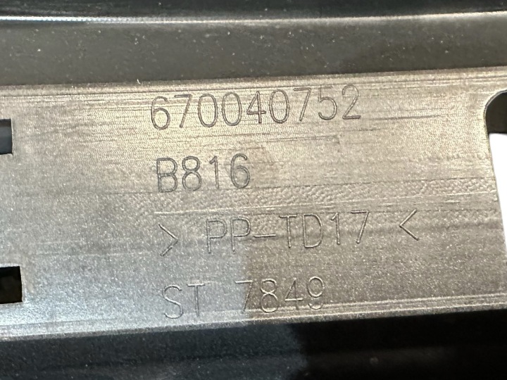 фото №11, Maserati levante перед бампер передній 670035297 670040752