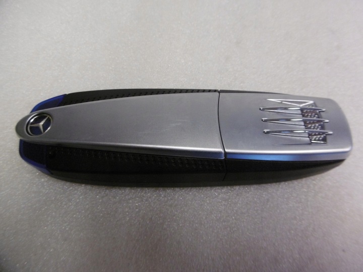 фото №2, Mercedes c-klasa w204 - модуль блютуз