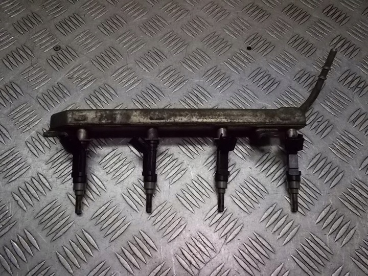 фото №1, Планка впрыскивающий toyota yaris ii 0280158213