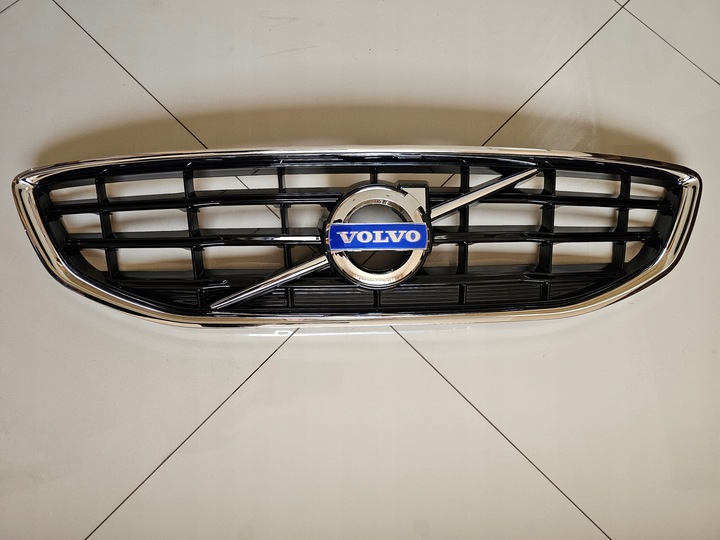 фото №1, Volvo v40 12- решітка радіатора решітка радіатор 31283762