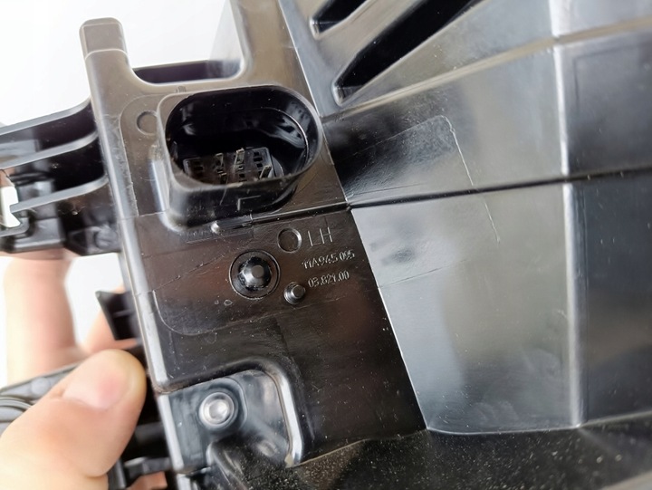 фото №6, Лампа задняя vw id 4 led 11a945095 левая