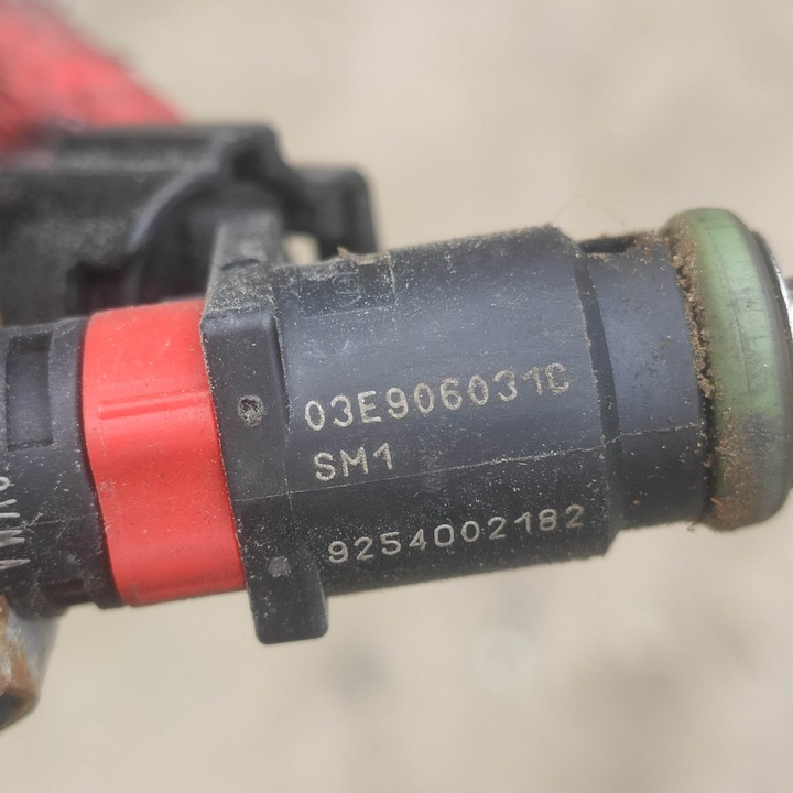 фото №9, Форсунка инжектор seat ibiza 4 iv 1.2 cgp 03e906031c