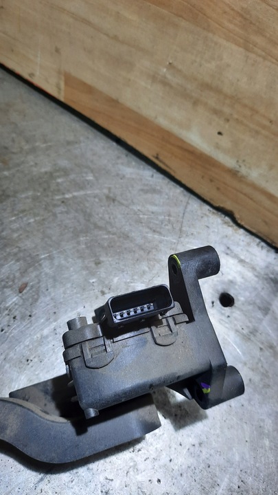 фото №2, Потенциометр газа opel corsa c 1.3 cdti 04r