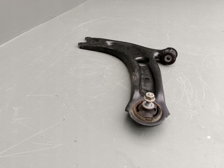 фото №8, Audi vw seat skoda рычаг левый перед переднее 3q0407153d ÷