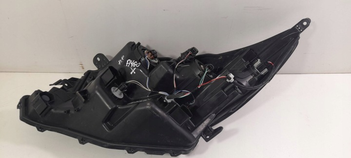 фото №10, Toyota aygo x 2024r фара правое лампочка 0171674 r347