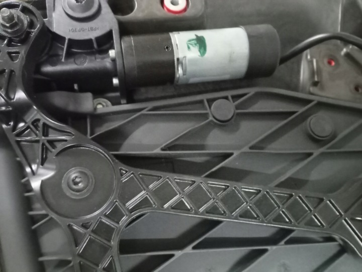 фото №6, Opel astra h cabrio двигунчик спойлер права 1330528