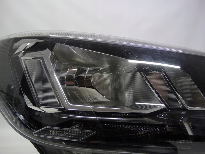 фото №9, Vw caddy v 2k8 2020+ лампа права звичайна 2k8941006b оригінальна