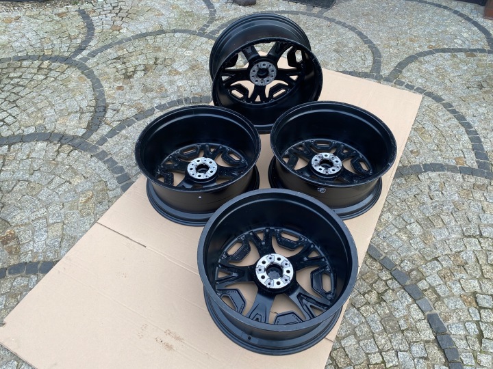 фото №15, Комплект диск bmw ix m60 m 9,5 22 5a02658bla 5a02659gre 5a49ee9blu