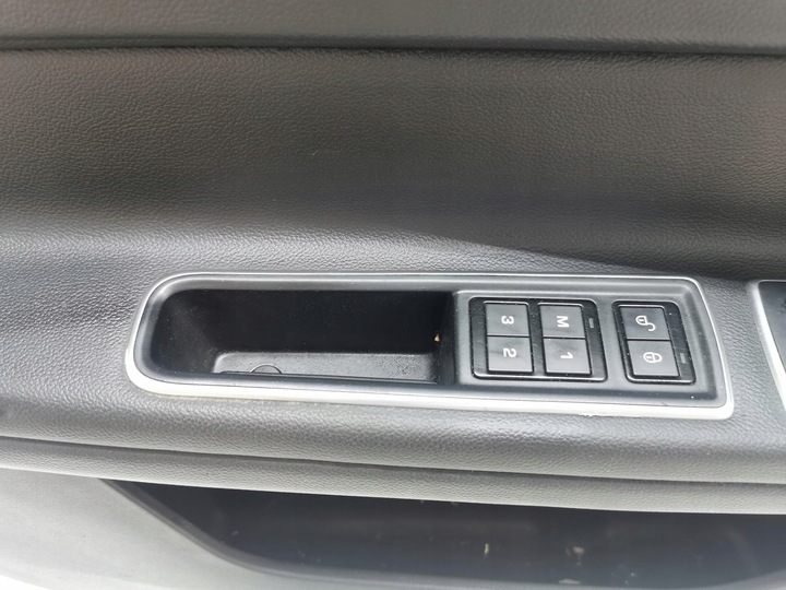 фото №7, Боковина дверь левый перед jaguar xf ii x260 eu