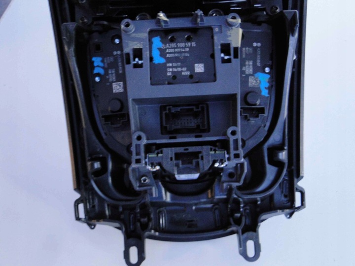 фото №10, Mercedes c клас w205 205 панель консоль середня