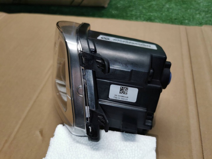 фото №6, Bmw 7 f01 f02 f03 f04 lci рестайлинг 12-15 галоген правое перед led новый 7494844