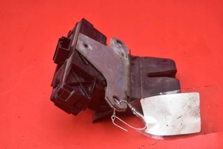фото №6, Замок кришки зад багажника 3m51-r442a66-ap ford focus mk2 універсал 04-08