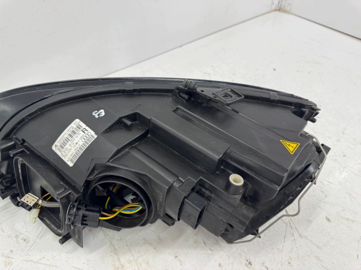 фото №11, Фара права передня фара праве bi-xenon audi tt oem номер 06-14 8j0941004d