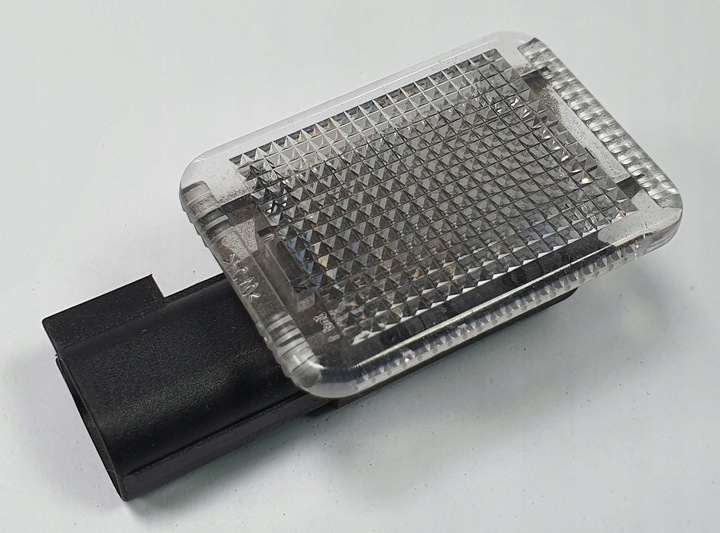 фото №1, Лампа освітлення інтер'єру volvo v50 30722729