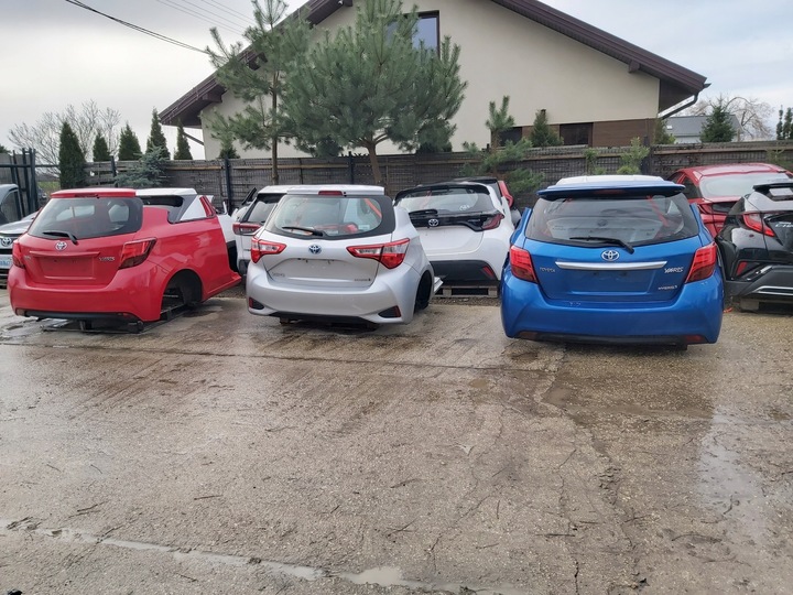 фото №8, Toyota yaris iii плита пластик защита pod бампер перед 53289-0d130