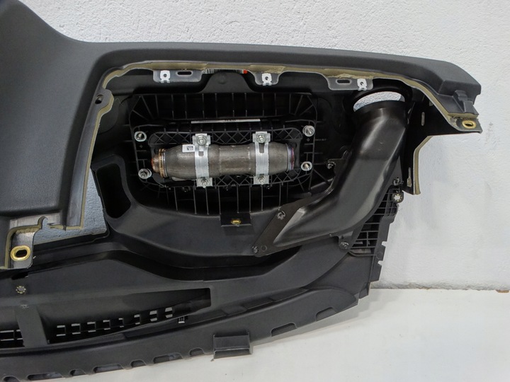 фото №13, Панель раздаточная консоль audi a1 8x1819655 10-18r.