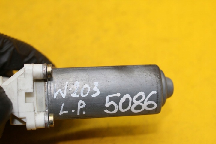 фото №7, Двигунчик скло лівий перед w203 a2118201842