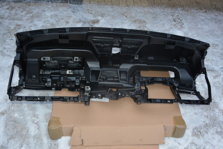 фото №9, Панель раздаточная консоль капот vw golf 8 viii 5h1857003m