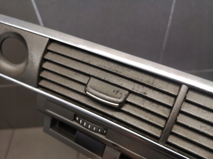 фото №11, Панель решітка повітропровід audi a6 c6 4f1820951d