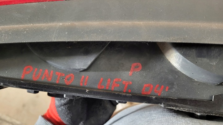 фото №7, Лампа правий зад fiat punto ii 2 3d 03-