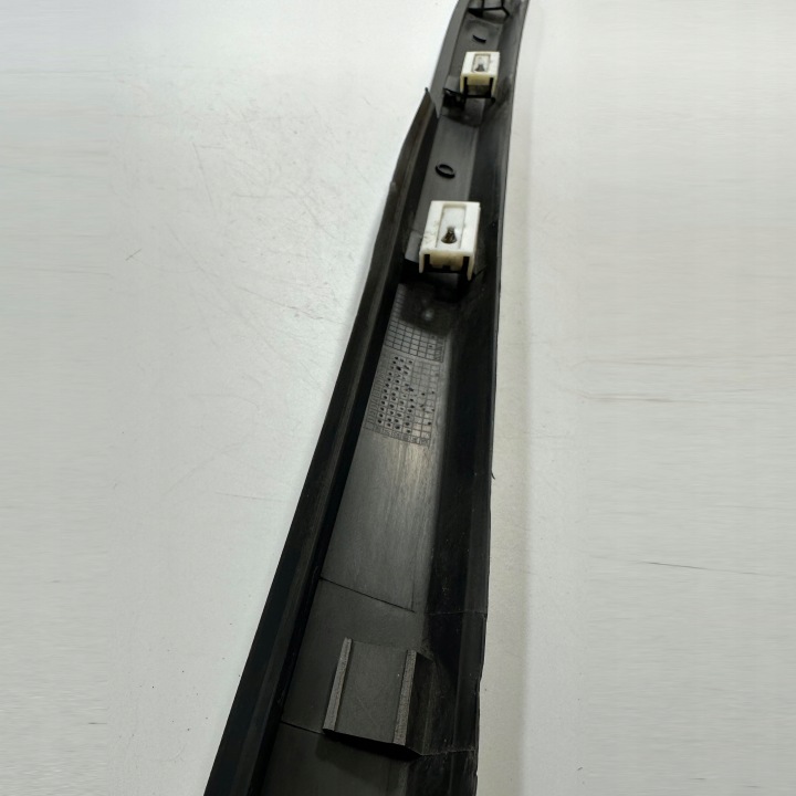 фото №5, Молдинг скла лобовий права mercedes vito w638 6386980179