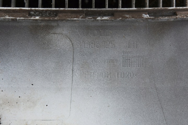 фото №6, Volvo v90 ii універсал планка накладка порогова ліва