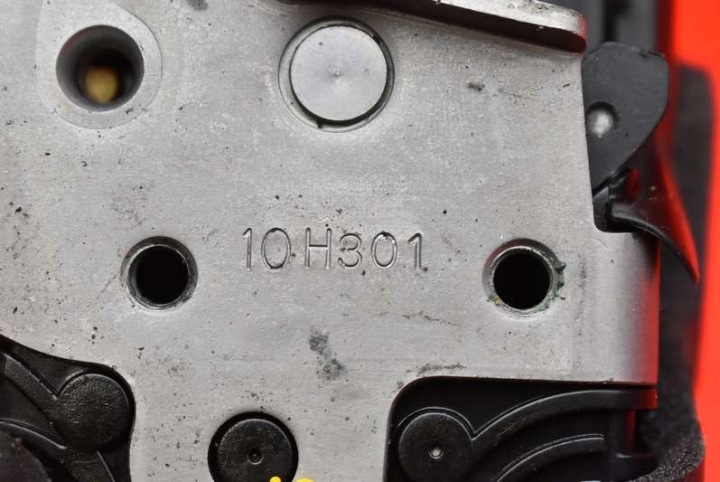 фото №9, Замок двері праві перед передній eu 13503802 opel astra 4 iv j 09-12