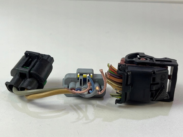 фото №7, Штекери штекер роз'єм коробка запобіжників bsm l11 peugeot 207