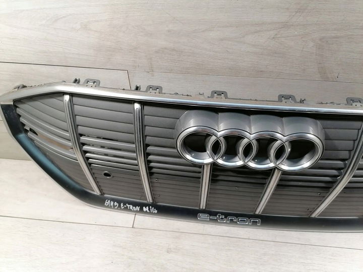 фото №10, Audi e-tron решітка радіатора решітка 4ke853651