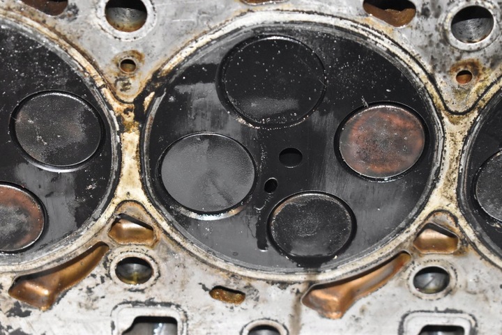 фото №9, Головка двигуна kia sorento 1 i 2.5 crdi 140 km 02-06