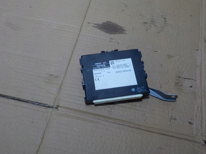 фото №1, Toyota avensis t27 2011r. 2.0 d4d модуль smart key 89990-05012