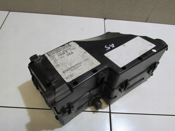 фото №6, Корпус коробка предохранителей focus mk2 c-max mk1