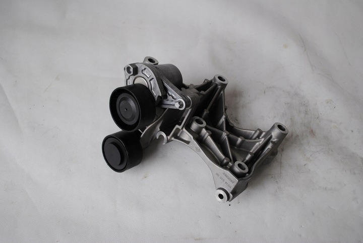 фото №1, Кронштейн лапи 117105124r