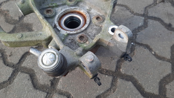 фото №9, Поворотный кулак ступица зад задняя правая 31360870 volvo xc60 ii xc90 ii