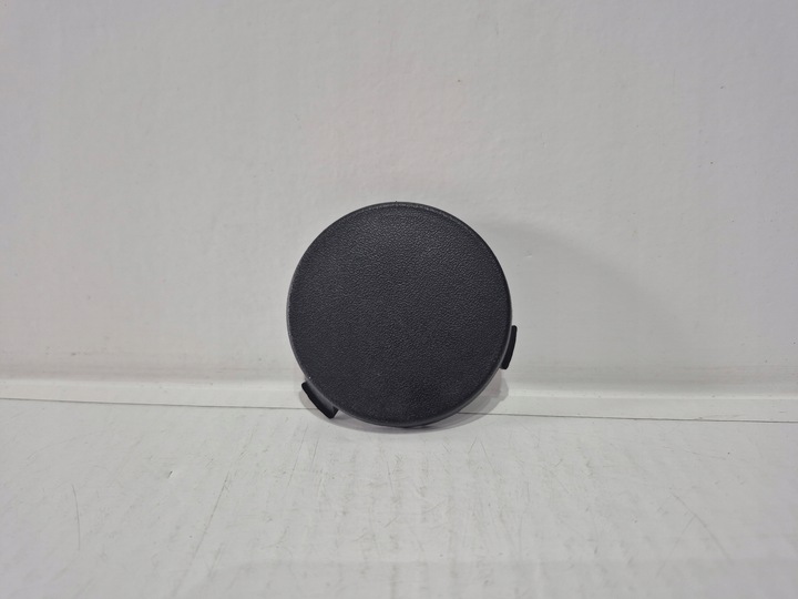 фото №1, Ford focus mk3 11-18 универсал заглушка фаркоп буксировочный зад оригинальная