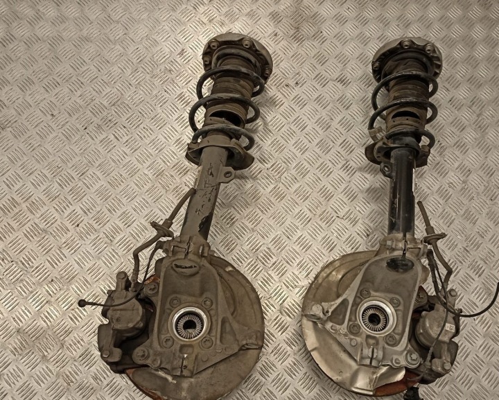 фото №8, Bmw x1 f48 поворотный кулак амортизатор перед правое левое 6876646 6886754 6876645