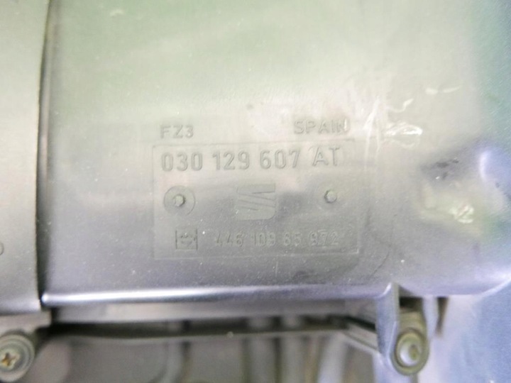 фото №12, Корпус фильтра воздуха seat ibiza ii fl 1.4 99-